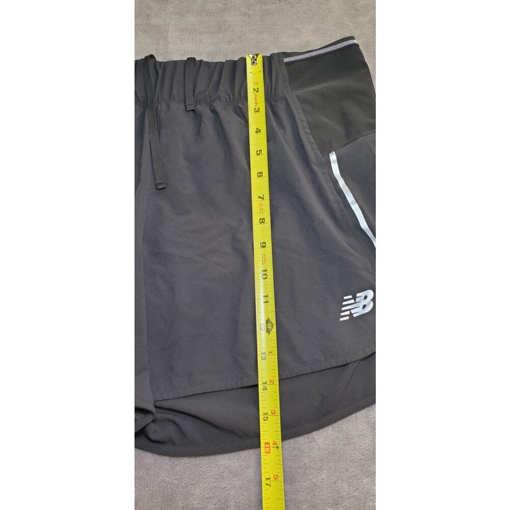 New Balance Sz L Running Shorts Womens Black Lined Athleisure Active Hiking C9 - Picture 2 of 8